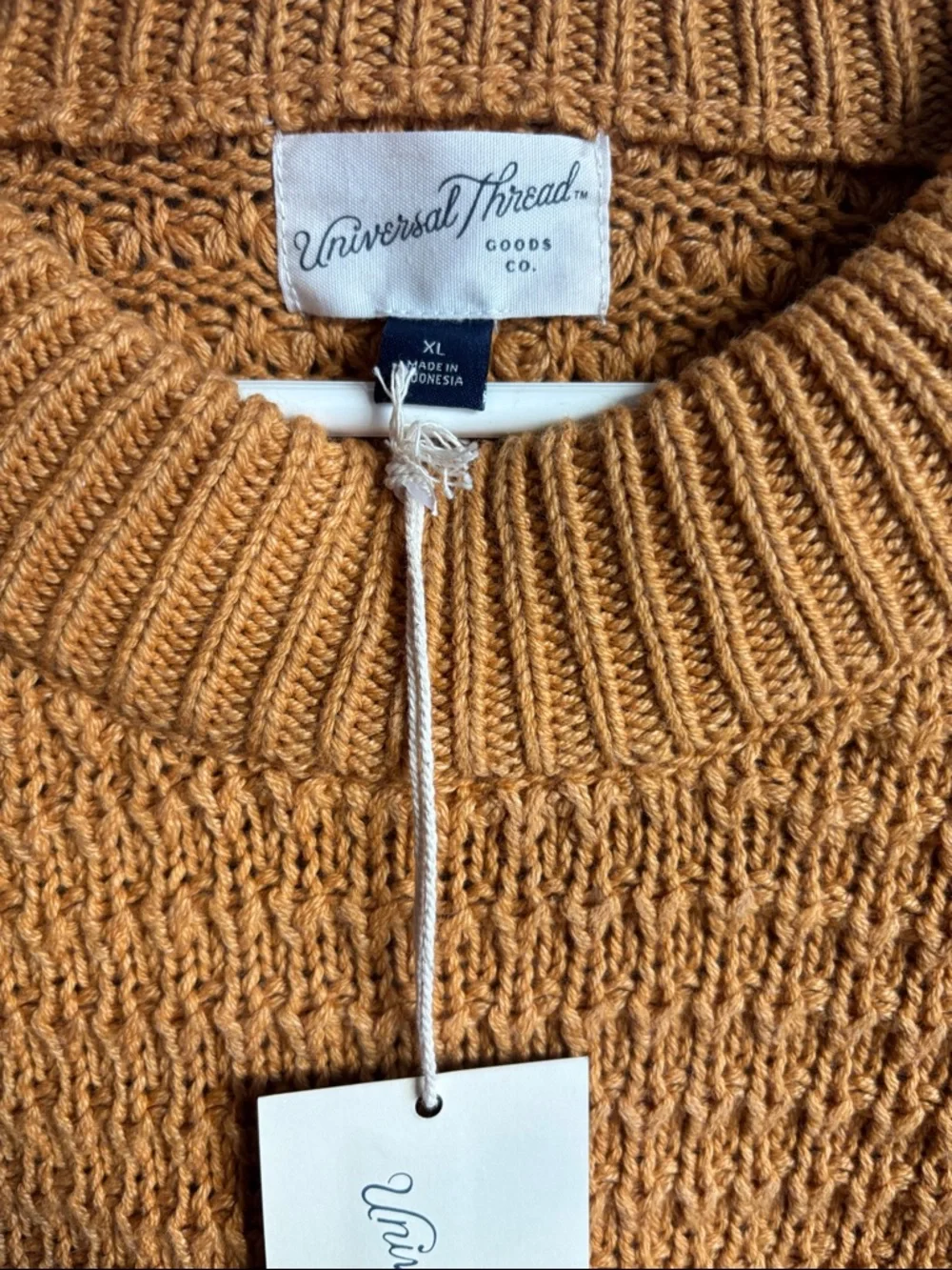 ✨Universal Thread Waffle-Knit Crewneck Sweater✨ - Picture 2 of 3